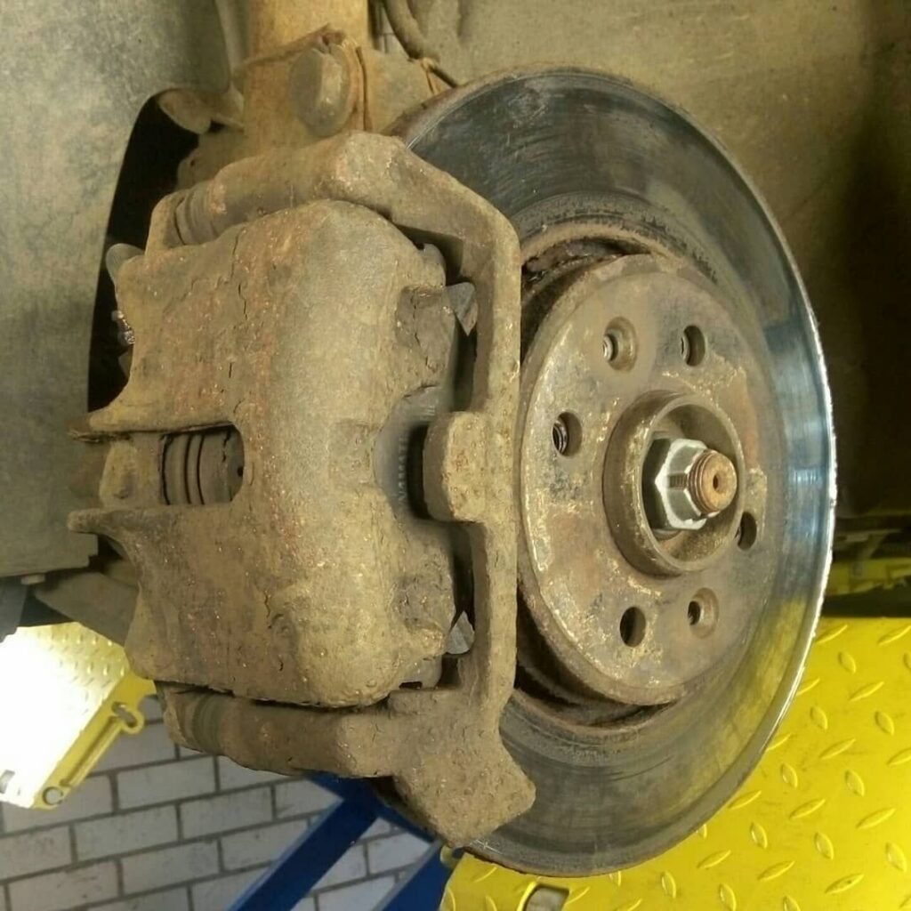 Regeneracja zacisków hamulcowych w Warszawie