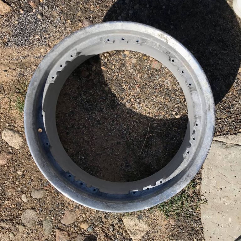 Malowanie skręcanych felg Bentley R20