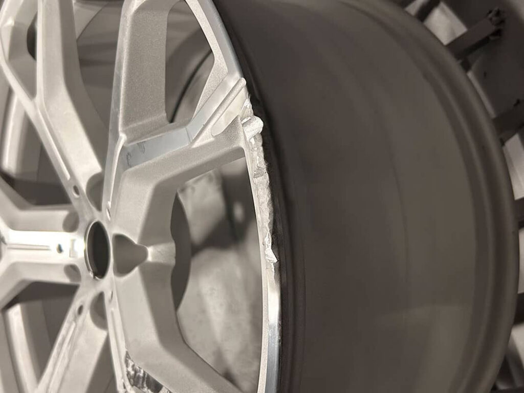 Profesjonalna renowacja felg aluminiowych BMW 741M