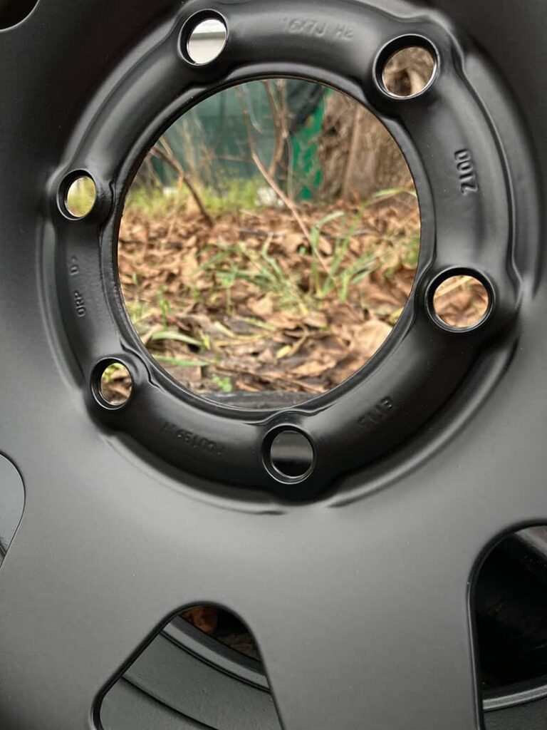 Profesjonalne prostowanie felg dostawczych w Warszawie