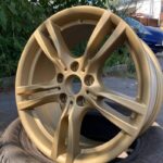 Malowanie felg na złoto