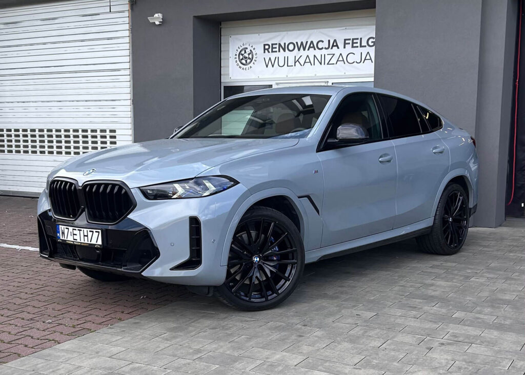BMW_Seria_X6_(G06)_Felgi_R22_czarny_połysk